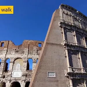 Teatime Al Colosseo , Rome Italy