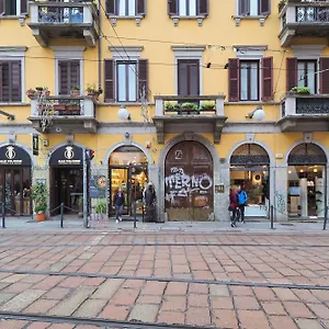 Primopiano - Colonne 16 , Milan Italy
